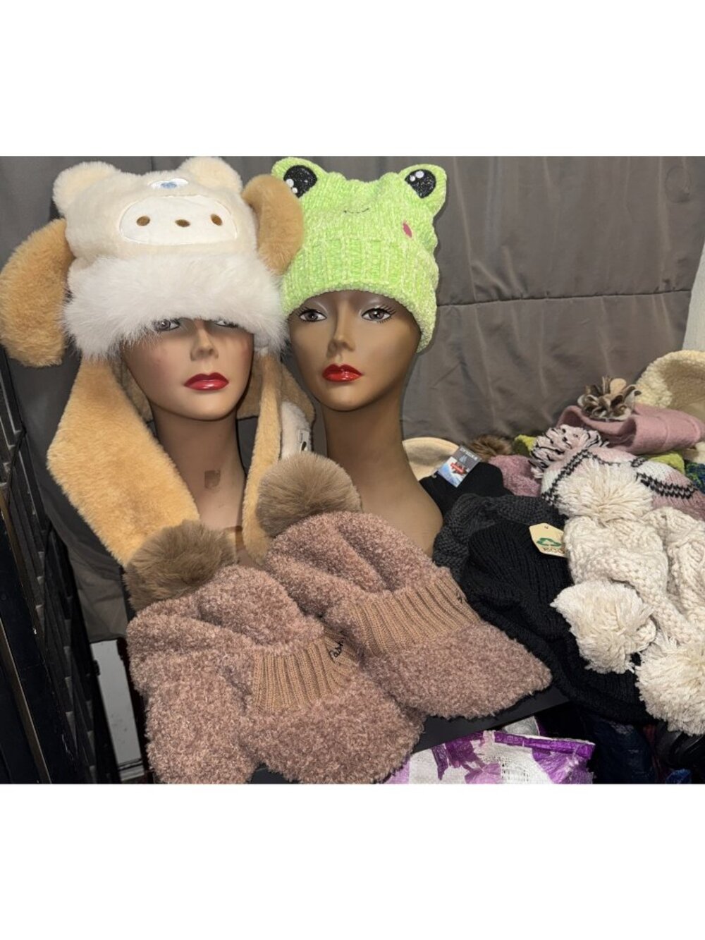 Women’s Hats Mixed Lot of 17 Pom Pom Beanie Wool Furrie Clouche Handmade Winter
